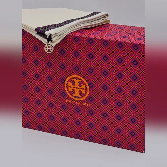 TORY‎ BURCH Size 5 Equestrian Link Chelsea Ankle Leather Boot - Picture 8 of 9